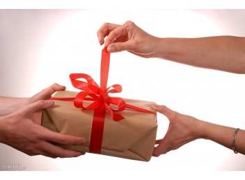 Quà tặng sinh nhật cho sếp thật ý nghĩa và tinh tế Quà tặng sinh nhật cho sếp thật ý nghĩa và tinh tế