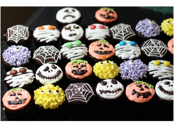 Cách tặng quà gây ấn tượng cho trẻ nhỏ nhân dịp Halloween