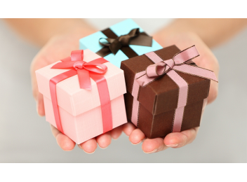 Gợi ý: Nên tặng quà gì ngày 20 – 10 cho bạn gái?